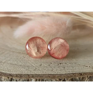 Pendientes corales con clavel y diente de león natural encapsulados en resina artesanal